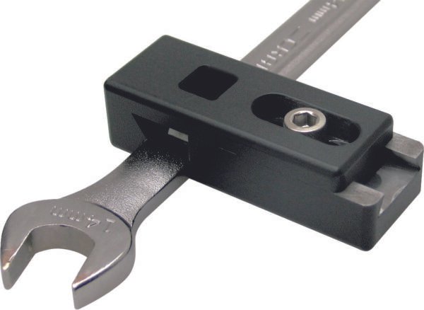 ADJUSTABLE TORQUE WRENCH ADAPTER